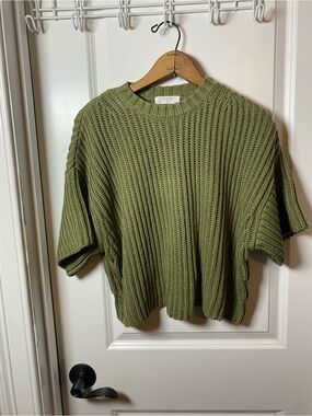 One Grey Day OGD Olive Green Ribbed Knit Women's Short Sleeve Sweater